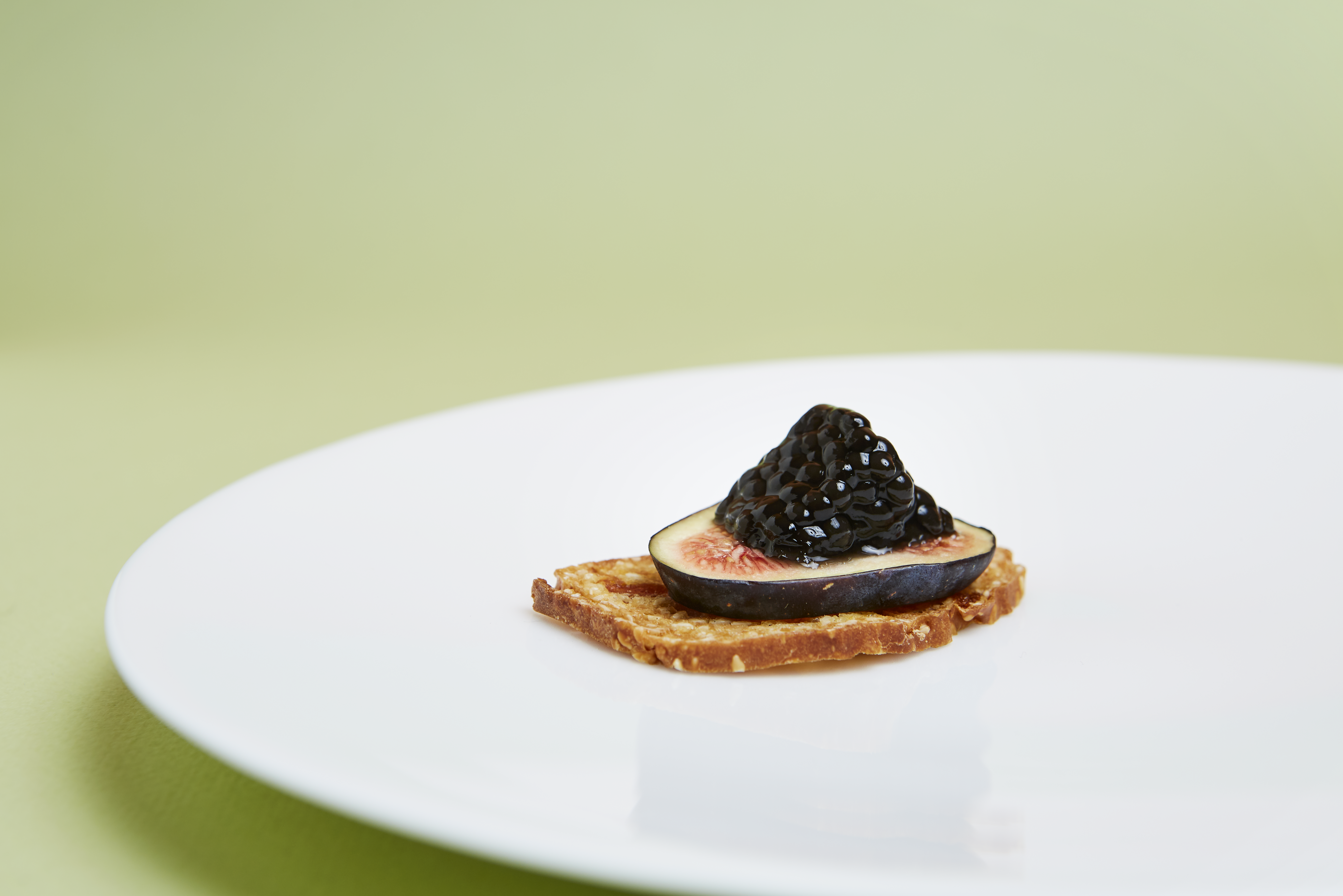 3D printed black olive by nūfood - credit Ellis Parrinder